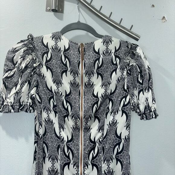 Thomas Wylde 100% Silk Size XS Dress | Originally $1,385 | Luxury Classy Dress - Picture 8 of 12